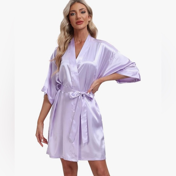 NWOT Lilac Short Kimono Silky Robe! - Picture 2 of 7